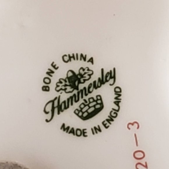 Vintage 1960s Hammersley Trinket Box Small Blue Floral Bone China - Picture 4 of 4